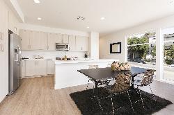 cahuenga-18-33580