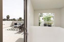 cahuenga-18-33590