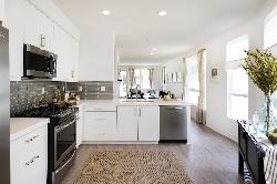 cahuenga-18-33605