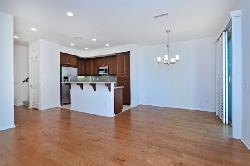 capri-sherman-oaks-42156