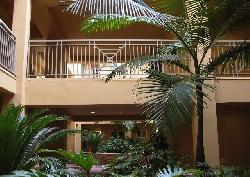 carlton-plaza-11428