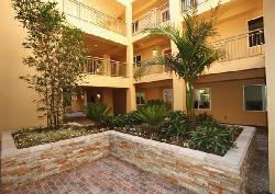 carlton-plaza-11429