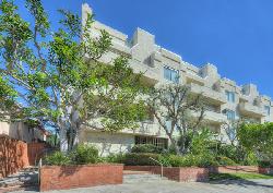 centinela-crest-33670
