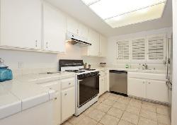 centinela-crest-33675