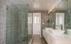 colonial-house-west-la-48249