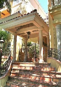 colonnade-west-9801