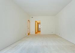 corning-court-29653