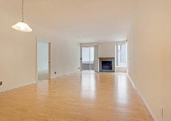 corning-court-29658