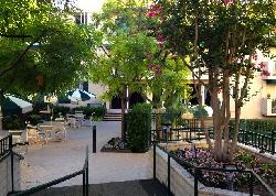 country-club-condominiums-13653