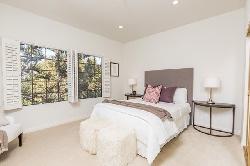 dickens-contemporary-46158