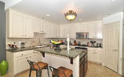 dickens-crest-37860