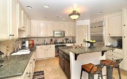 dickens-crest-37861