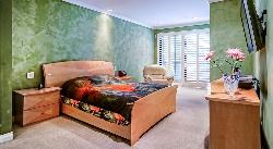 dickens-green-35467