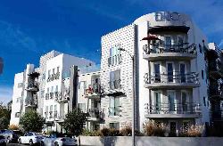 enzo-sherman-oaks-41838