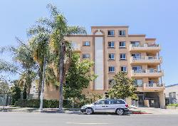 fedora-villa-45286