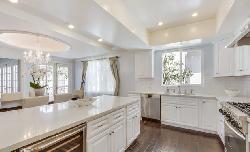 fleur-de-lis-brentwood-20918