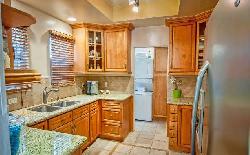 flores-house-22530