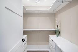 four-at-beverly-green-39702