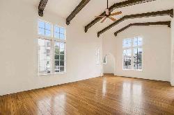 four-gables-42406