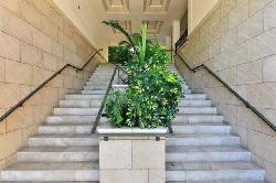 gardens-on-hill-48220
