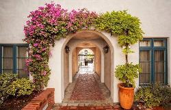 granada-court-33693