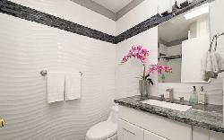 grand-avenue-44900
