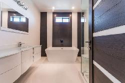 hazeltine-five-23458
