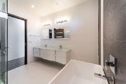 hazeltine-five-23459