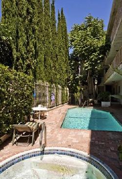 hilltop-house-10310