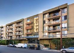 hollywood-regis-17389
