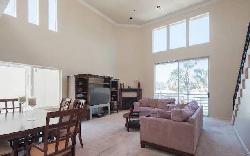 holt-regency-25941