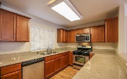 hoover-town-home-40156