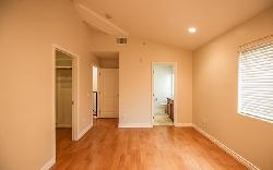 hoover-town-home-40160