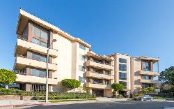 la-grange-plaza-26393