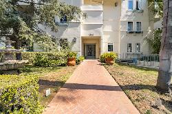 laurel-on-sunset-48111