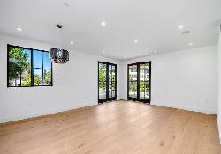 liv-toluca-lake-50667