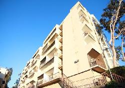 los-feliz-plaza-47510