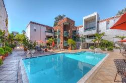 los-robles-plaza-51605