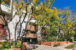 los-robles-plaza-51606