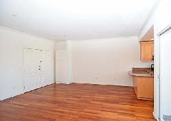 manhattan-village-32864