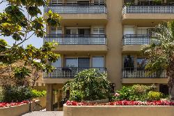 manning-plaza-48920