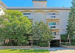 mayfield-plaza-30290