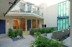 mccarty-courtyard-18746