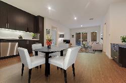 micropolitan-at-larchmont-village-31377