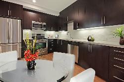 micropolitan-at-larchmont-village-31378