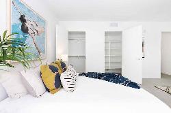 modern-la-the-35663