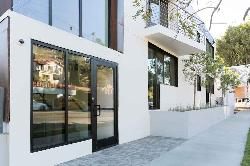 modern-la-the-35677