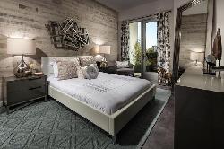 monroe-at-hazeltine-42202