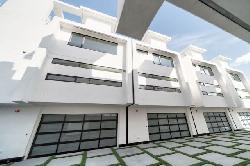 nuparc-sherman-oaks-43474