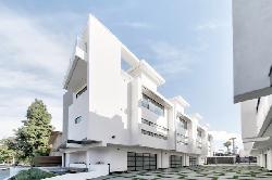 nuparc-sherman-oaks-43475